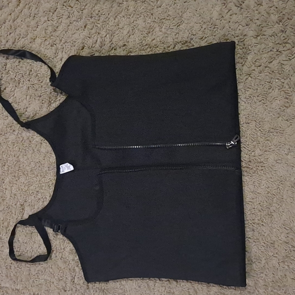 Spandex - Picture 4 of 4